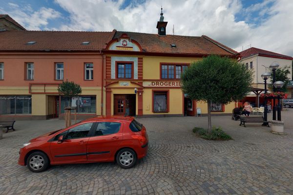 Kavárna a restaurace U Zubra
