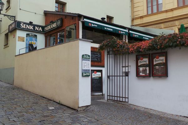 Šenk Na Parkánu