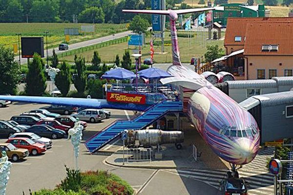 Jet Restaurant