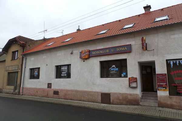 Motoklub u Toma