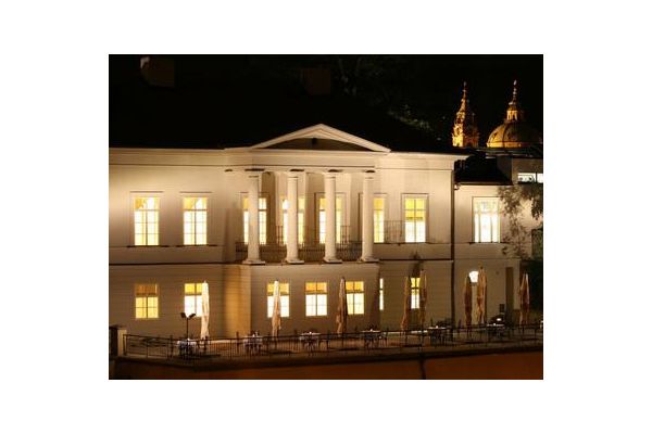 Villa Richter Restaurants