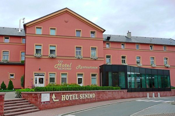 HOTEL SENIMO***