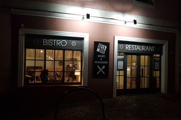 Bistro &amp; Restaurant SELADON