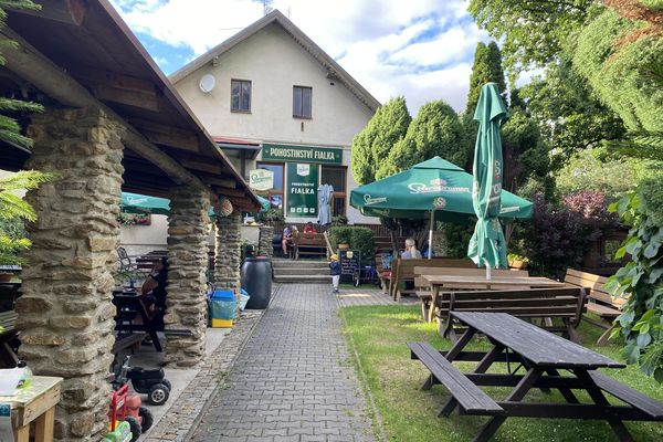 Restaurace Fialka