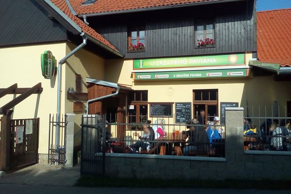 Hostinec U Zrzavého paviána