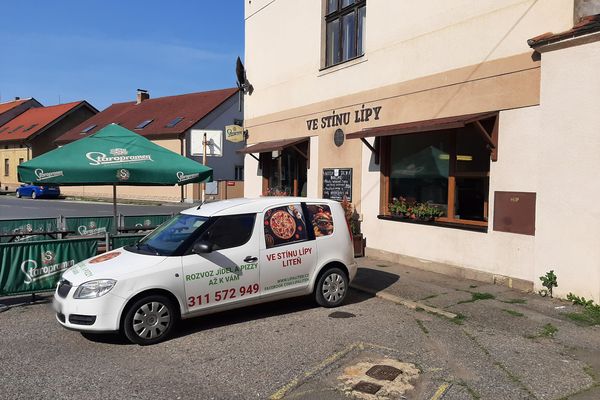 Restaurace Ve Stínu Lípy