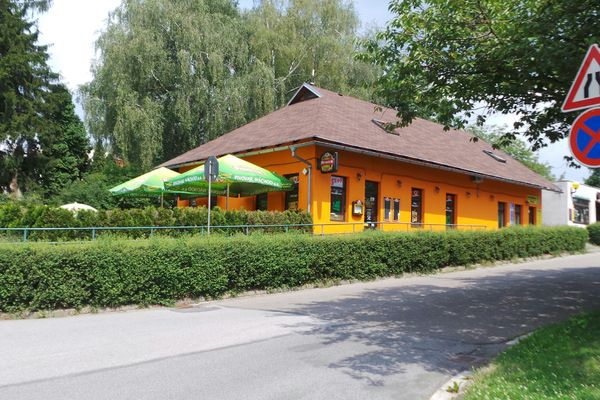 Stop restaurant