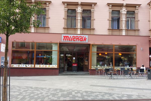 Restaurace a cukrárna Mlíčňák