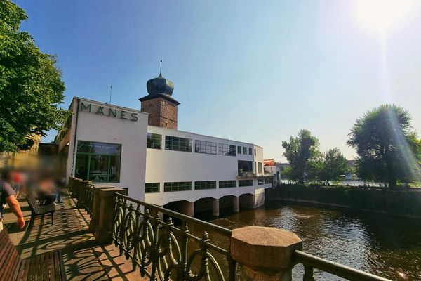Restaurace Mánes