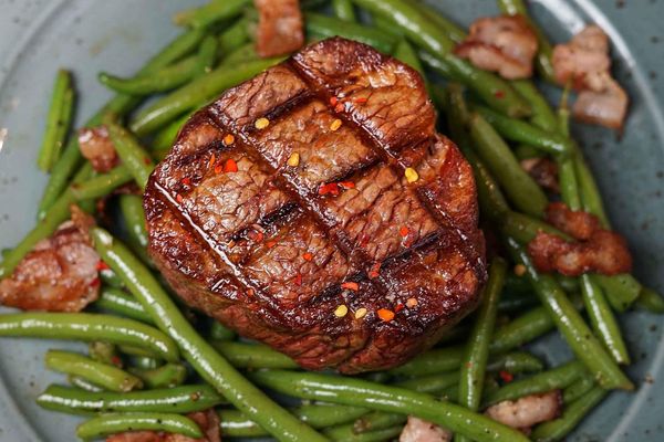 Bulldog Steakhouse