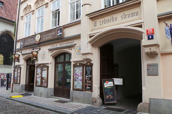 Švejk Restaurant U zeleného stromu