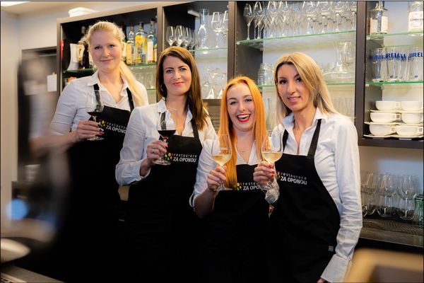 Restaurace ZA OPONOU