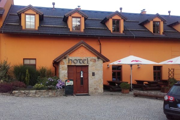 Hotel Horní Dvůr, s.r.o.