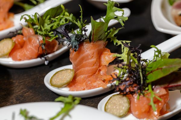 FINE BUFFET BY LOVAS