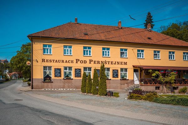 Restaurace Pod Pernštejnem