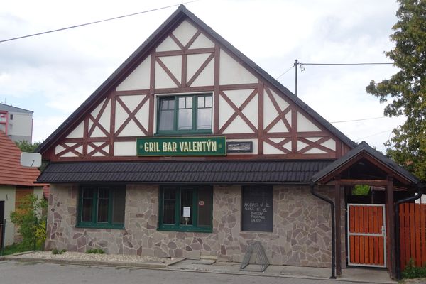 Bar Valentýn