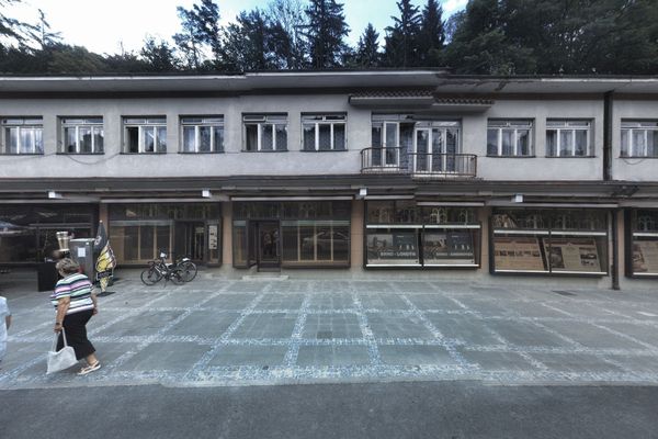 Restaurace a kavárna V Lázních