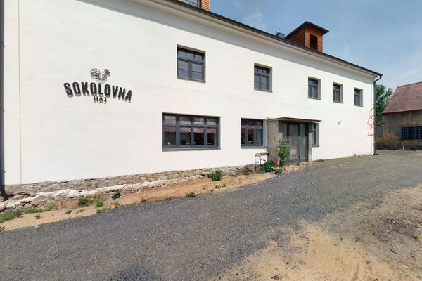 Sokolovna Háj