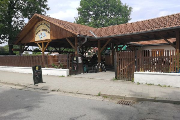 Restaurace UBROUSKU PROSTŘI SE!