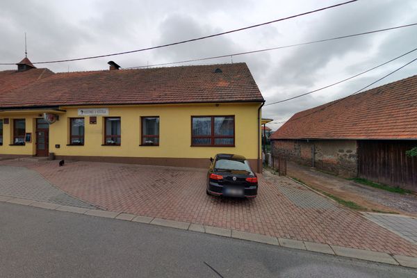 Hostinec U kostela