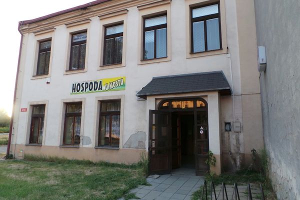 Hospoda U mostu