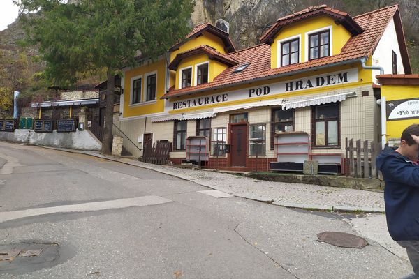 Restaurace Pod hradem