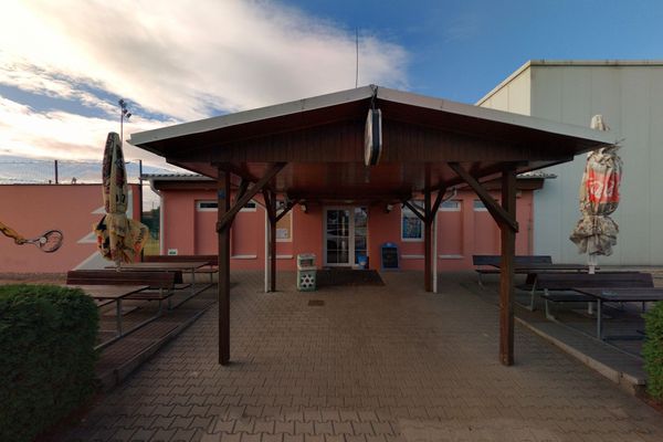 Restaurace u hřiště Rakvice