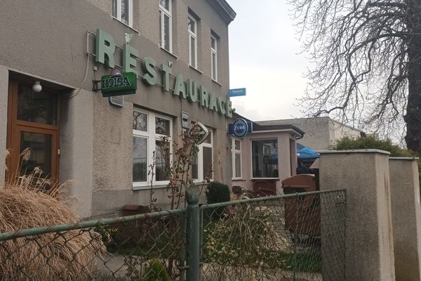 Restaurace a penzion U nádraží