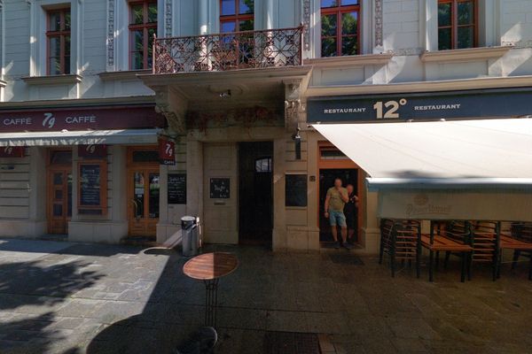Restaurace 12