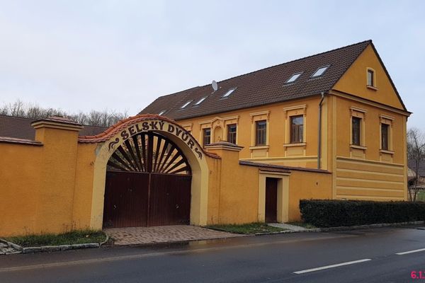 Restaurace Selský dvůr