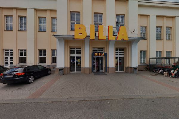 Okno u zimáku