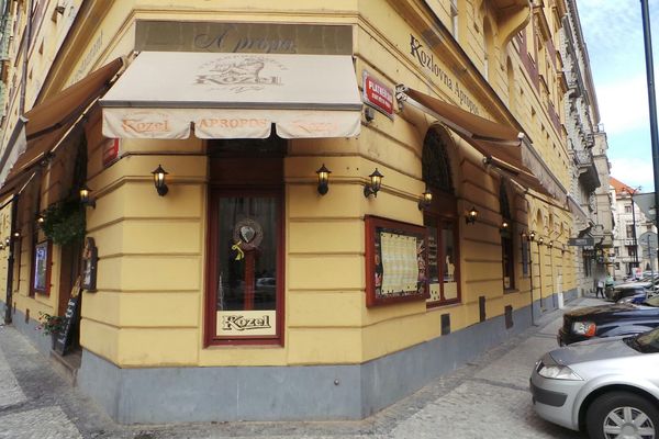 Kozlovna Apropos