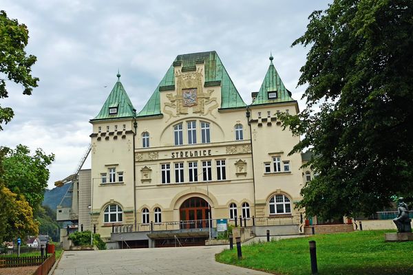 Společenský dům a restaurace Střelnice Děčín