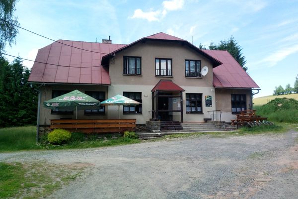 Hostinec Za Řekou