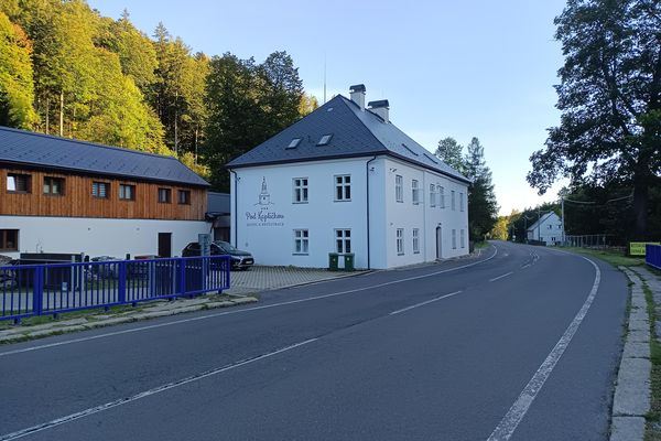 Restaurace Pod Kapličkou