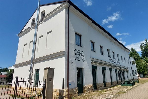 Pivnice - Spiegelův Dvůr