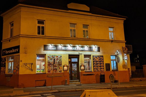 Čínská restaurace Yi Yuan