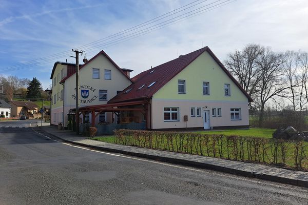 Zámecká restaurace Kaceřov