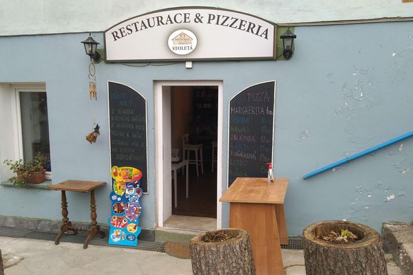 Restaurace Stoletá