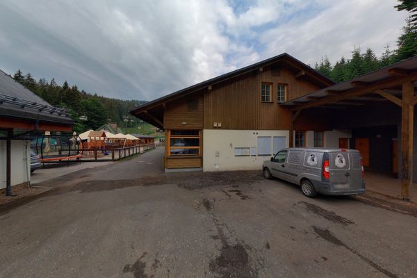 Ski restaurant