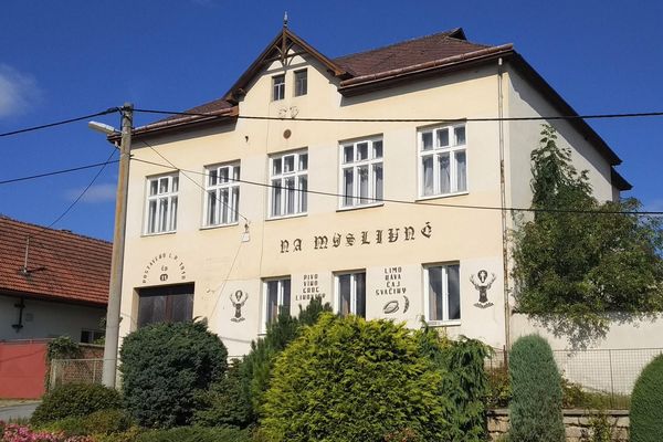 Restaurace Na Myslivně